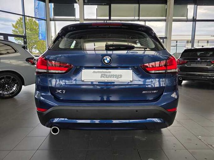 BMW X1 sDrive18i Advantage Aut. Navi | LED | SHZ | Park-Assist.