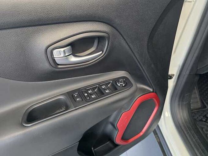 Jeep Renegade 2.0 MultiJet 4WD Automatik Trailhawk