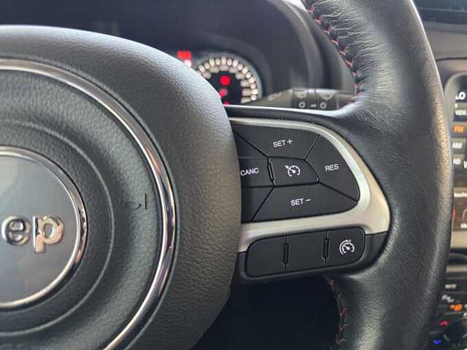 Jeep Renegade 2.0 MultiJet 4WD Automatik Trailhawk