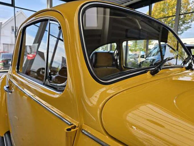 Volkswagen K&auml;fer 1200 Sunny Bug Sondermodell 1.800 St&uuml;ck wurden gebaut