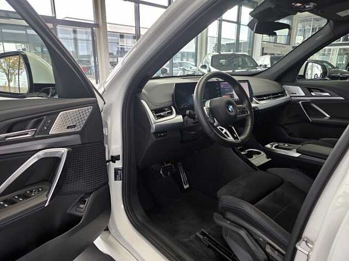 BMW X1 sDrive18i M-Sport Pro AHK/H-K/DAB/Navi/LED