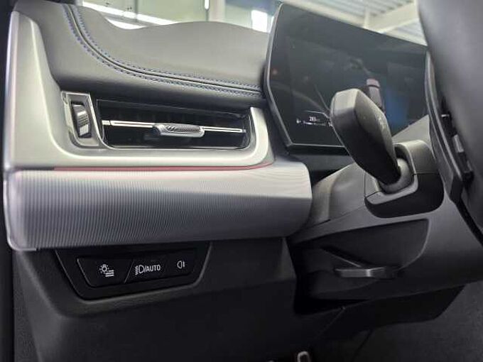 BMW X1 sDrive18i M-Sport Pro AHK/H-K/DAB/Navi/LED