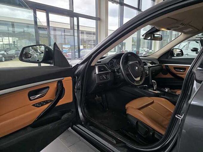 BMW 320i Sportline 1.Hand/Auto./Navi/AHK/Leder/RFK