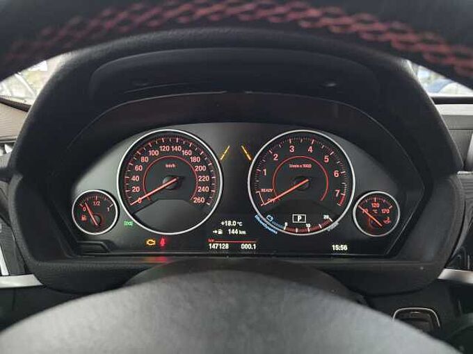BMW 320i Sportline 1.Hand/Auto./Navi/AHK/Leder/RFK