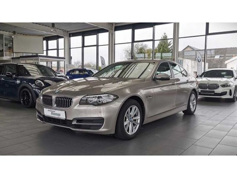 BMW 520 d Limousine  Navi /AHK / Memory / HUD / PDC