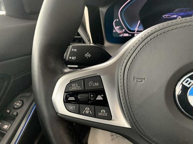 BMW 330e Advantage HUD LiveCo. Prof. Driv.