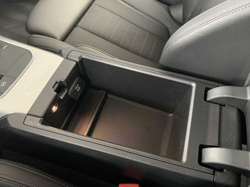 BMW 330e Advantage HUD LiveCo. Prof. Driv.