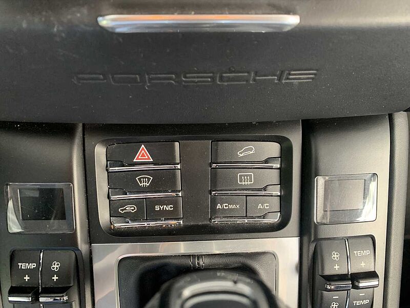 Porsche Macan Turbo | Export/-Händler | AHK/PANO/Standhz. /ACC