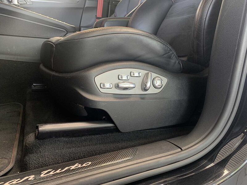 Porsche Macan Turbo | Export/-Händler | AHK/PANO/Standhz. /ACC