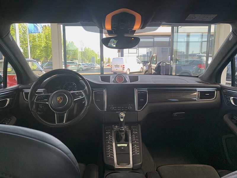 Porsche Macan Turbo | Export/-Händler | AHK/PANO/Standhz. /ACC