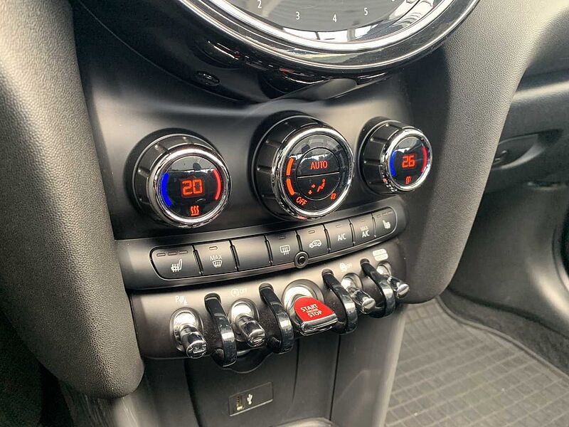 MINI Cooper Cabrio Autom. NAVI/APPLE/LED/DAB/KLIMAAUT