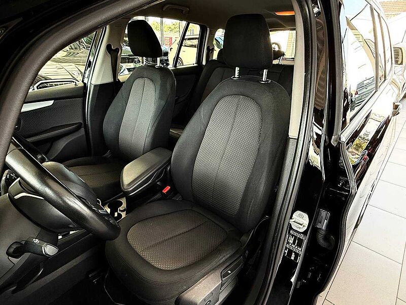 BMW 218i Gran Tourer Advantage NAVI/Sitzhzg/AHK