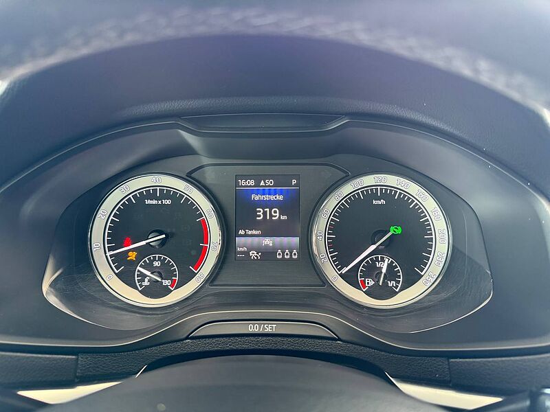 SKODA Karoq 1.5 TSI Autom. Style