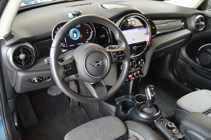 MINI 3-TÜRER Mini Cooper Aut. Classic Trim