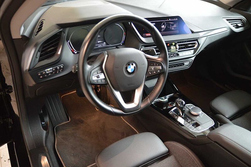 BMW 220i Gran Coupe Aut. Sport Line