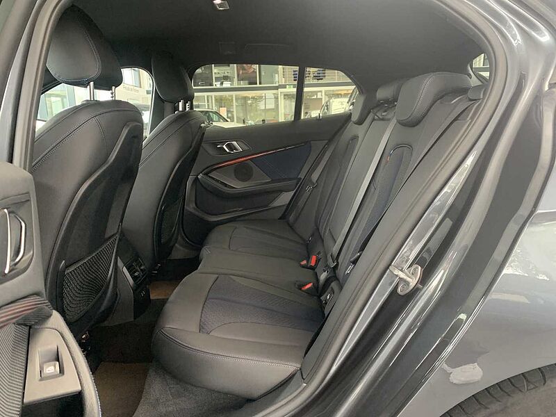 BMW 118i M Sport LED/LMHUD