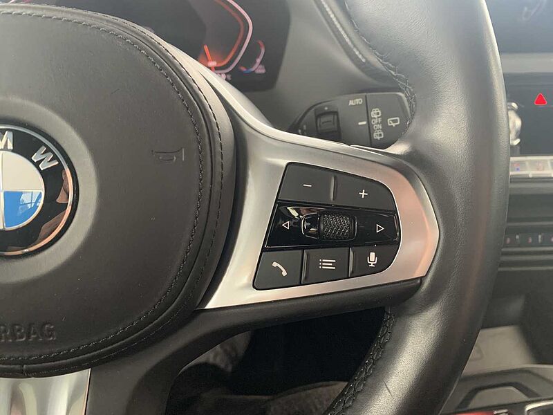 BMW 118i M Sport LED/LMHUD