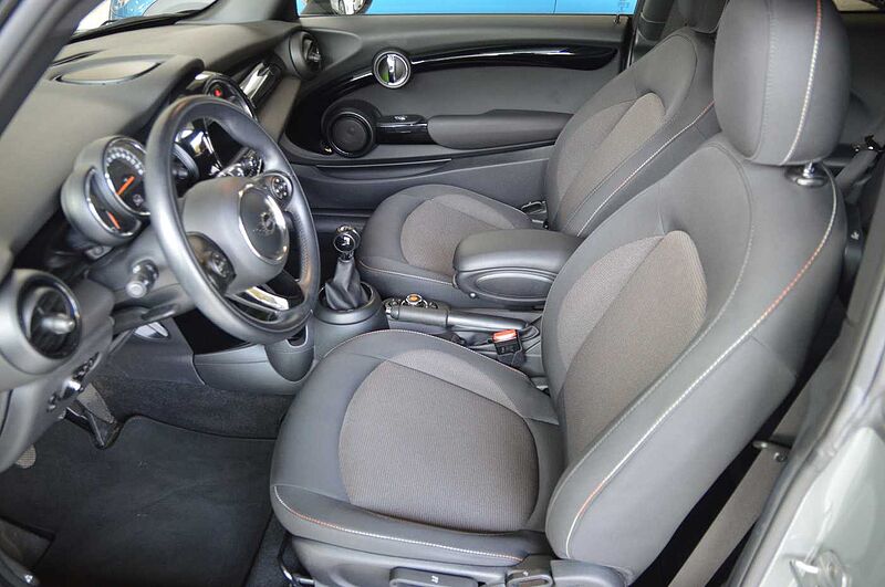 MINI 3-TÜRER Mini One Pano/LED