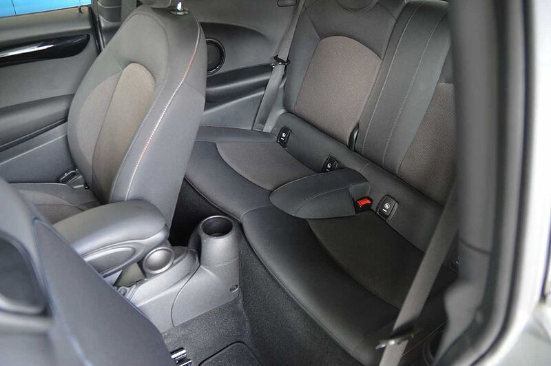 MINI 3-TÜRER Mini One Pano/LED