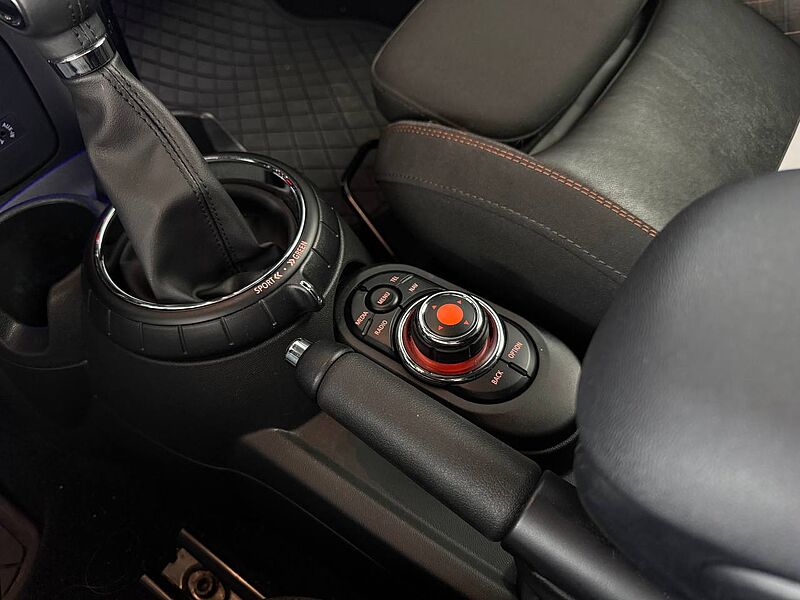 MINI COOPER D Seven Autom. /Navi/ Sportsitze