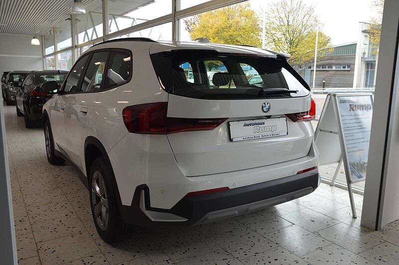 BMW X1 18i sDrive