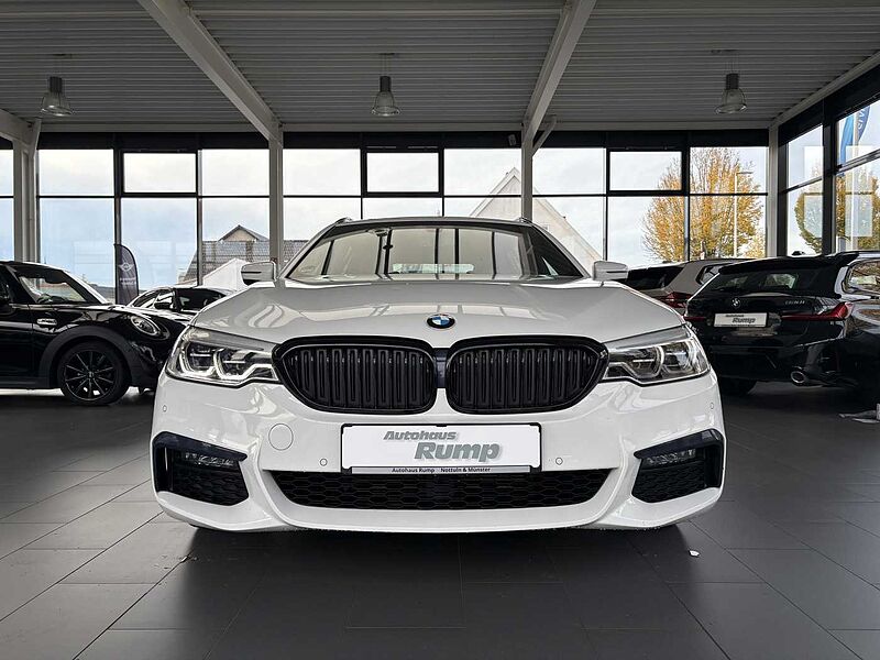 BMW 520D Touring M-Sport Pano/Leder/LM-19/AHK