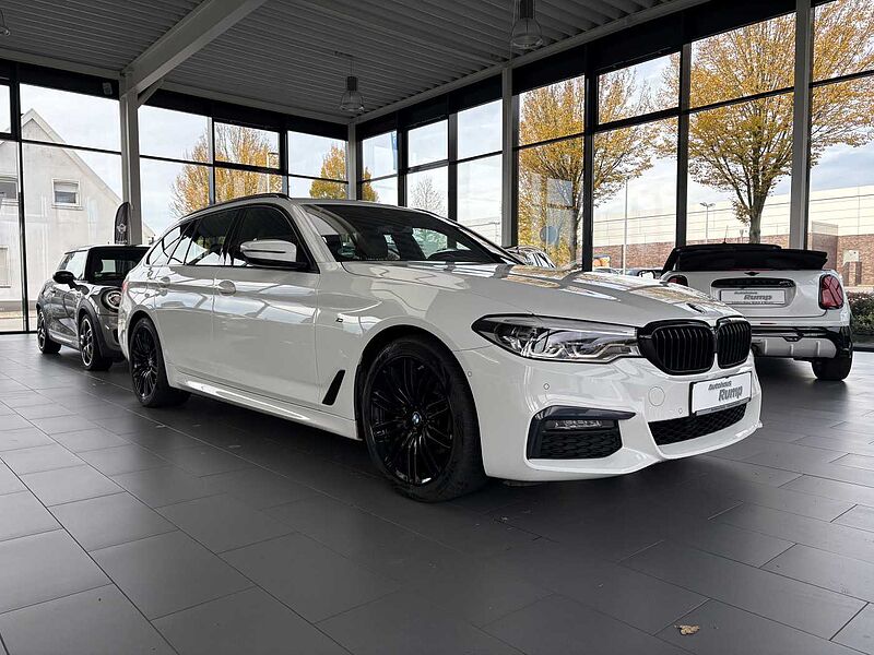 BMW 520D Touring M-Sport Pano/Leder/LM-19/AHK