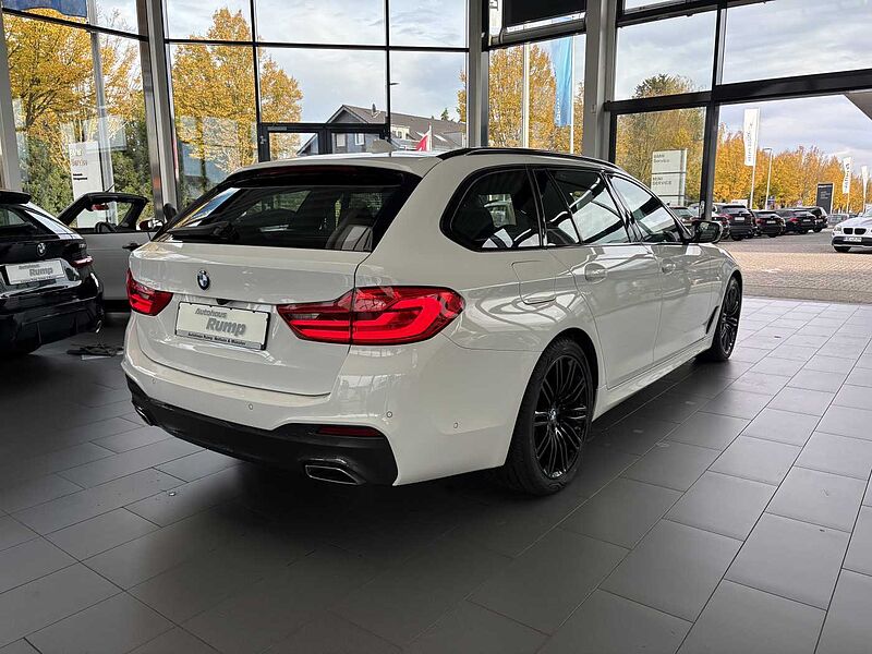 BMW 520D Touring M-Sport Pano/Leder/LM-19/AHK