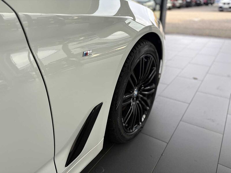 BMW 520D Touring M-Sport Pano/Leder/LM-19/AHK