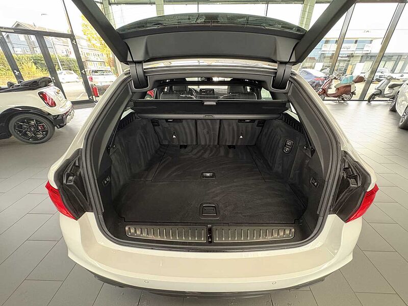 BMW 520D Touring M-Sport Pano/Leder/LM-19/AHK