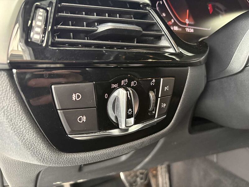 BMW 520D Touring M-Sport Pano/Leder/LM-19/AHK