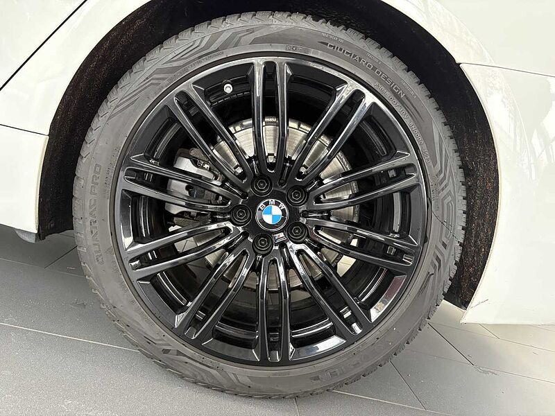 BMW 520D Touring M-Sport Pano/Leder/LM-19/AHK