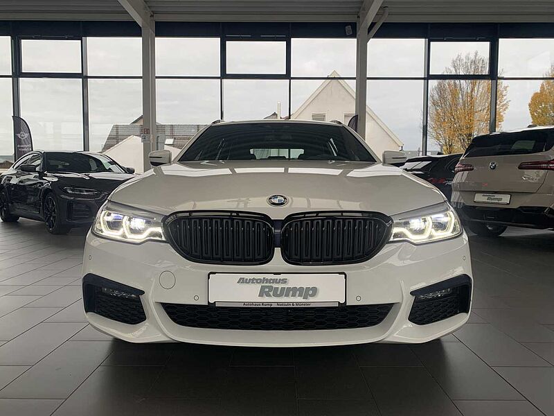 BMW 520D Touring M-Sport Pano/Leder/LM-19/AHK