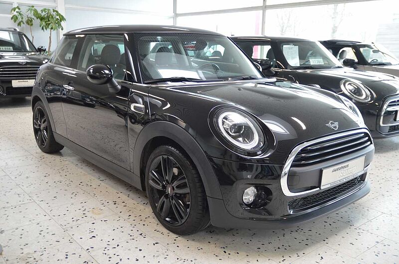 MINI 3-T&Uuml;RER Mini One Blackline