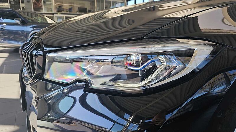 BMW M340i Touring xDrive ACC / HUD / PANO / Keyless