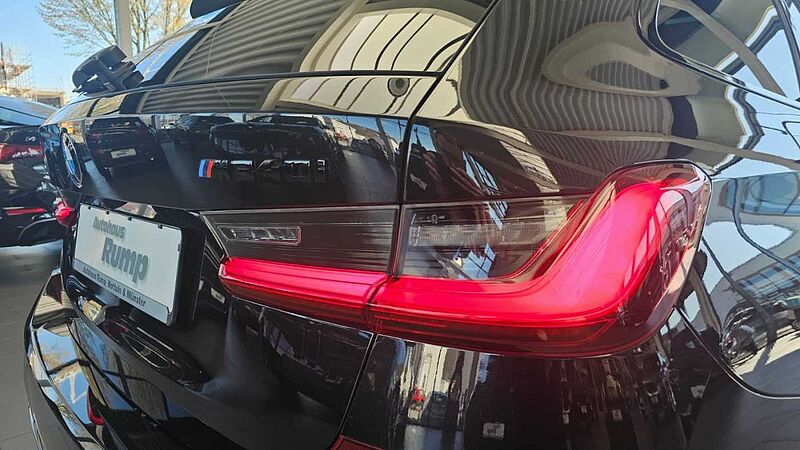 BMW M340i Touring xDrive ACC / HUD / PANO / Keyless