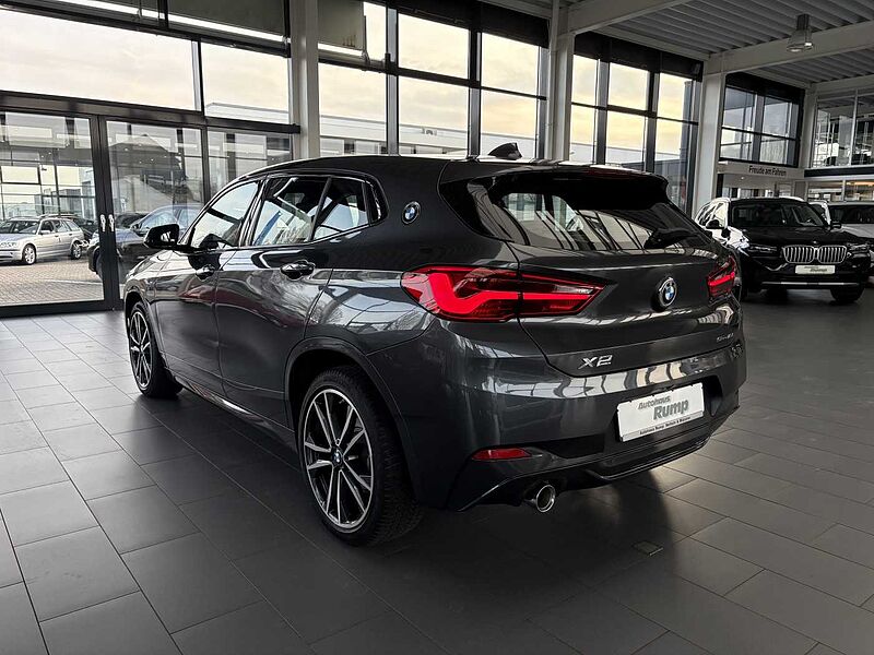 BMW X2 sDrive18i M-Sport / LED / Aut.