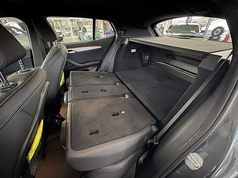 BMW X2 sDrive18i M-Sport / LED / Aut.