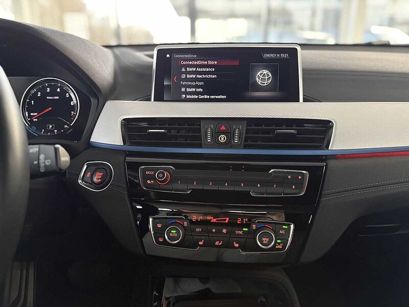 BMW X2 sDrive18i M-Sport / LED / Aut.