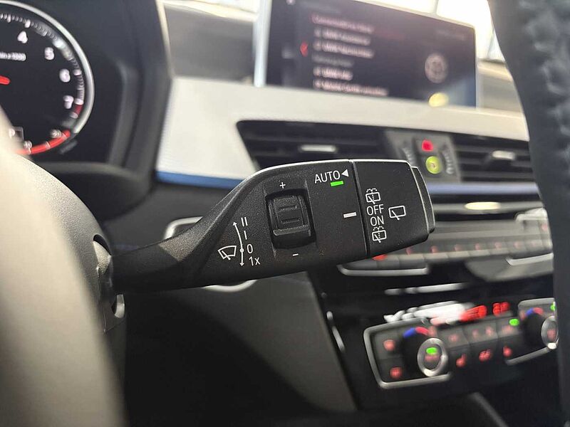 BMW X2 sDrive18i M-Sport / LED / Aut.