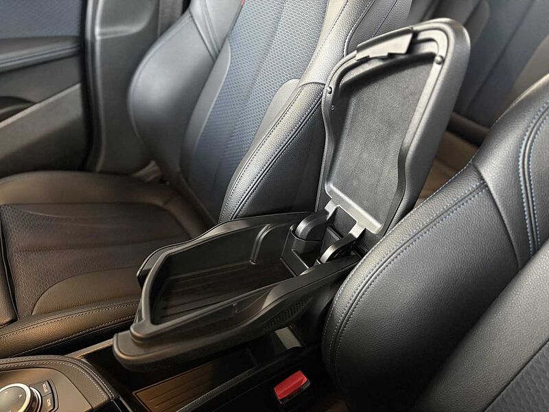 BMW X2 sDrive18i M-Sport / LED / Aut.