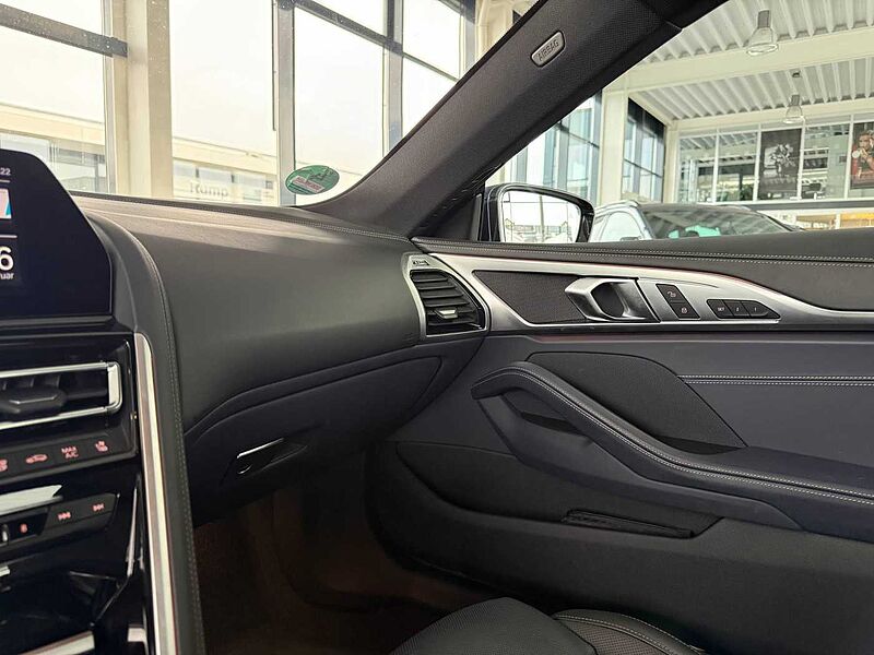 BMW 840d xDrive Coupe Driv. Prof. / Park+ / HUD / Laser