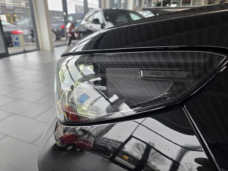 BMW X1 xDrive20d M-Sport/Panorama/AHK/GJR/HK/19'