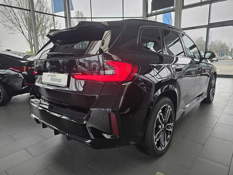 BMW X1 xDrive20d M-Sport/Panorama/AHK/GJR/HK/19'