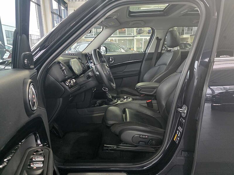 MINI Cooper SE Countryman All4 Aut. Trim / Pano / HUD / H&K / ACC