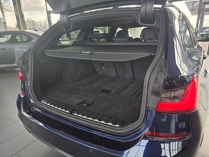 BMW 330d Touring. M Sport HUD/Drive. Prof. /AHK/PANO