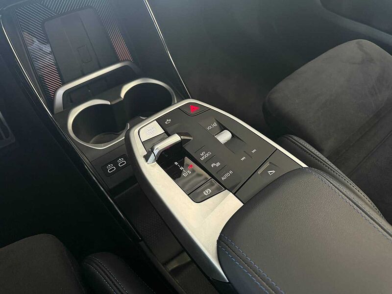 BMW X1 sDrive18i M Sportpaket / Adapt. LED / Keyless