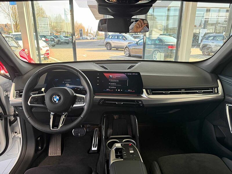 BMW X1 sDrive 18i M Sportpaket / Adapt. LED / Keyless