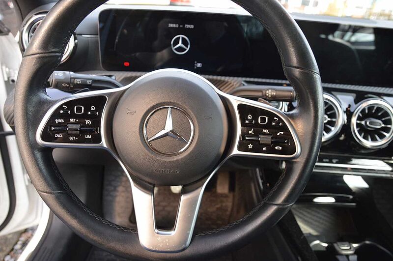 Mercedes-Benz A180 Autom. Navi. Sports.