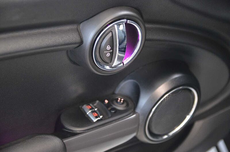 MINI ONE 3trg. Autom. Navi